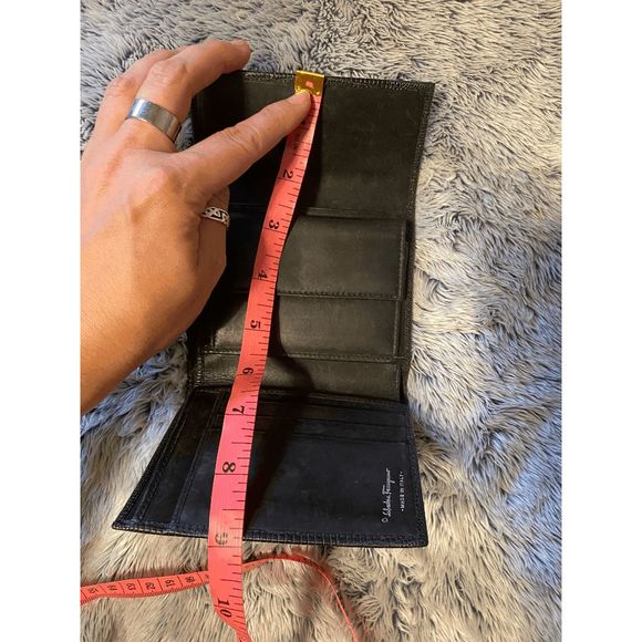 Salvatore Ferragamo Snakeskin Black Silver-Tone Hardware Tri-Fold Wallet MP $398 - Picture 12 of 15